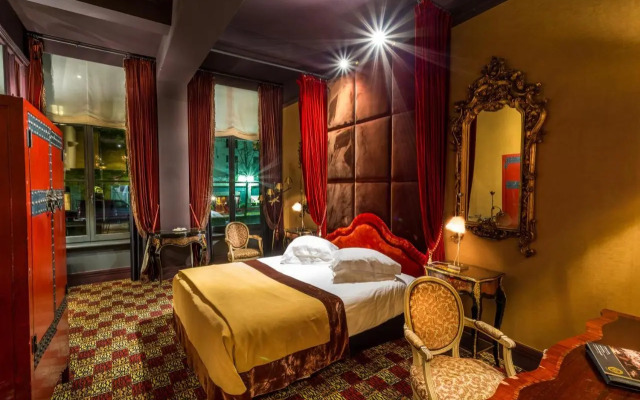Bordeau Canal Suites