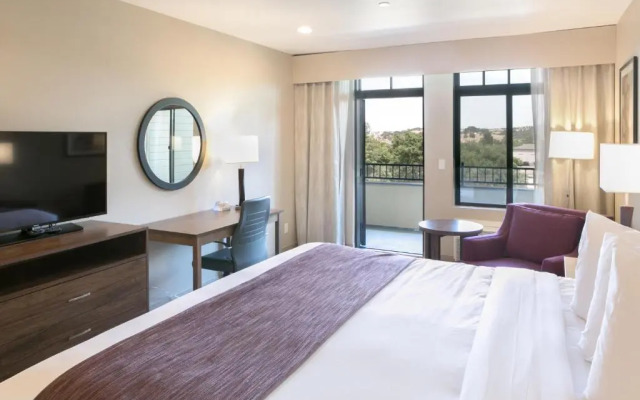 Hotel Siri Downtown - Paso Robles