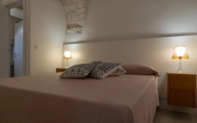 Stone apartment with Terrace by Wonderful Italy