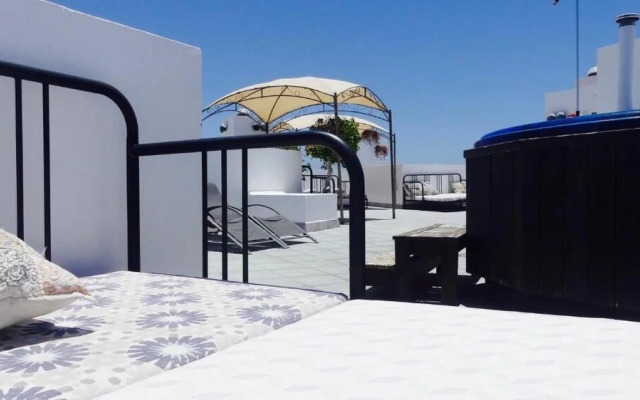 Pura Vida Beach Suites