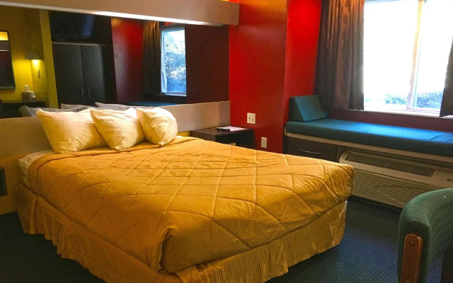 Americas Best Inn - Birmingham