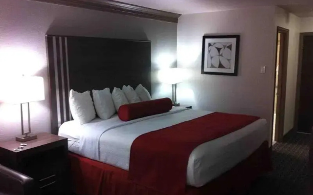 Clarion Inn & Suites Conference Center