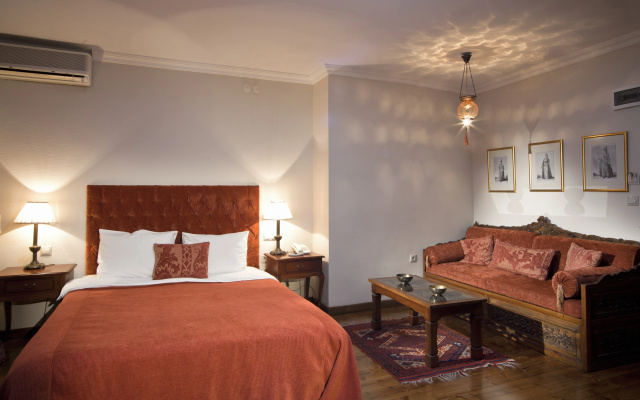 Hotel Sari Konak