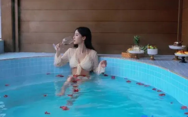 Mile Qinglanju Hot Spring Resort Hotel