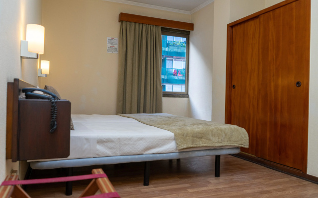Bravamar Hotel