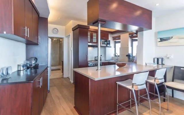 Secure One Bed Uninterrupted Ocean Views