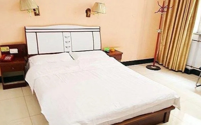 Yuncheng Heping Inn