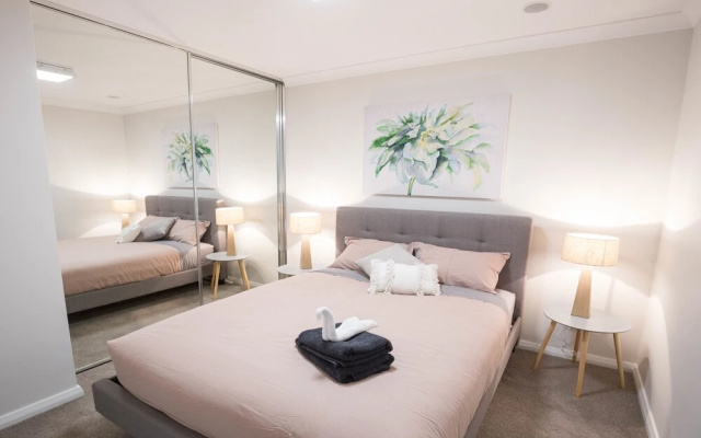 Lakeview Suites