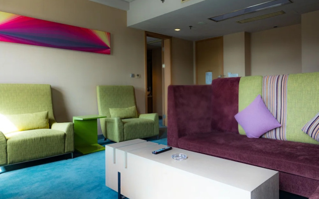 Qin Chao Hotel