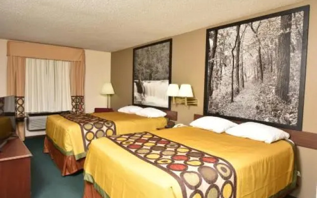 Super 8 Springfield/Battlefield