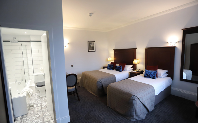 Ben Wyvis Hotel
