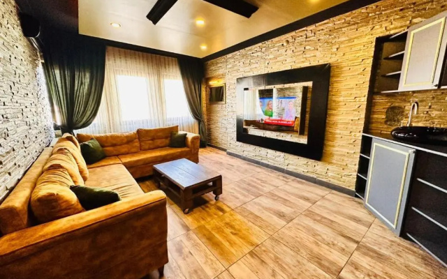 Golden Rock House