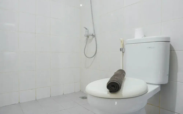 Scenic And Strategic Studio Amethyst Apartment