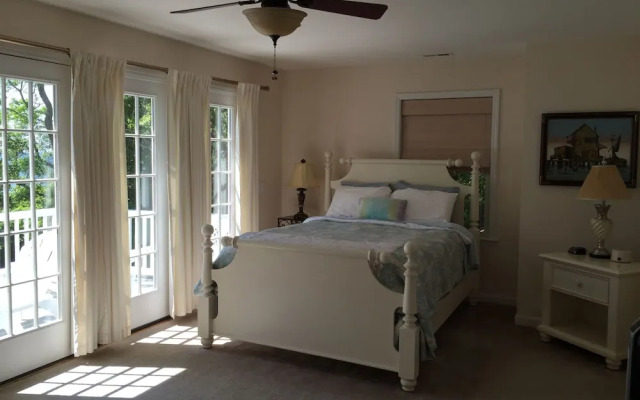 The Baywood Bed & Breakfast
