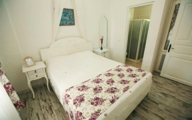 Aisem By Hire Alacati