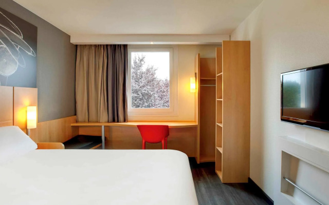ibis Clermont Ferrand Nord Riom