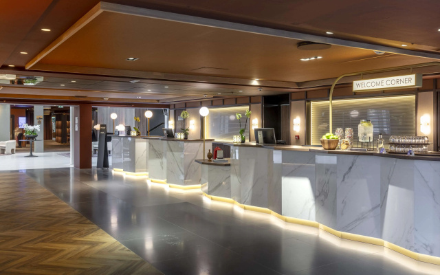 Radisson Blu Royal Garden Hotel
