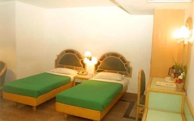 Hotel Maurya International