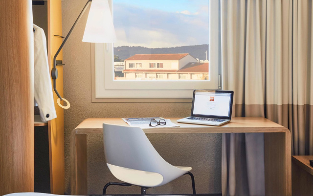 ibis Toulon La Seyne Sur Mer