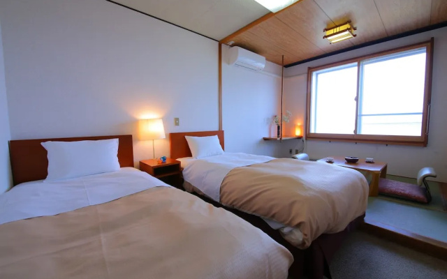 Lake Side Hotel MINATOYA