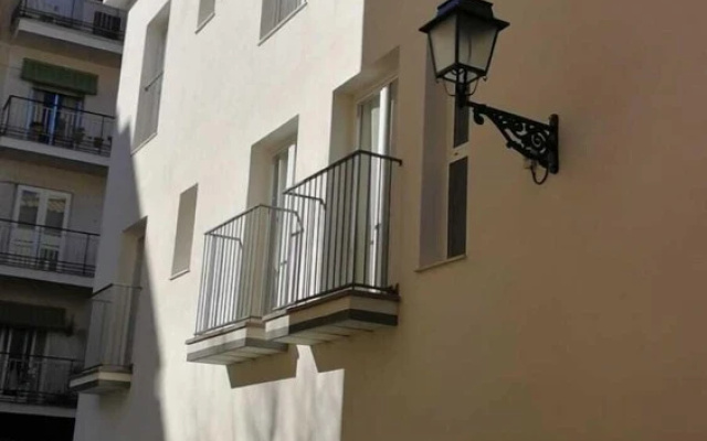 Apartamentos Granada C/ Belen