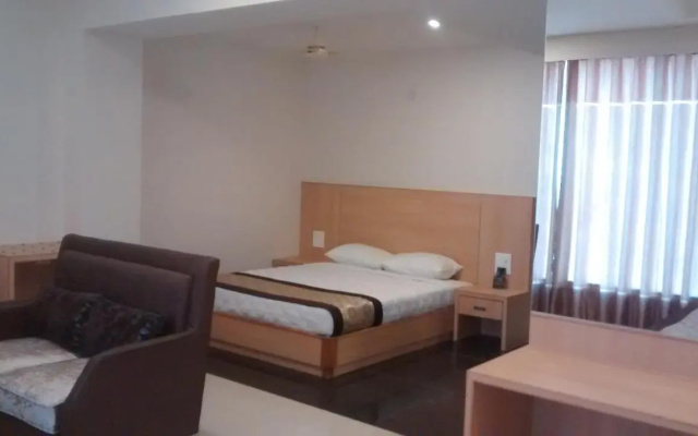 Wingston A Treehouse Hotel Goverdhan