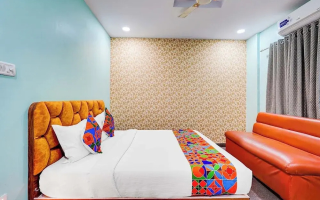 Fabhotel Emara Inn