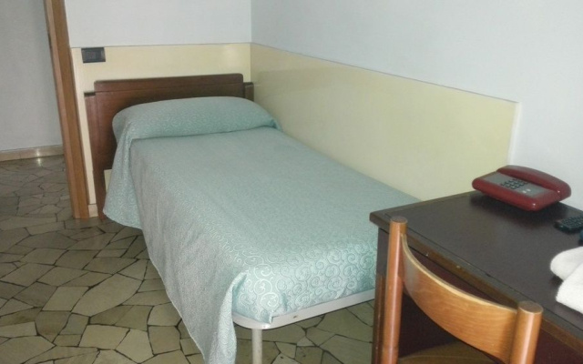 Hotel Mira