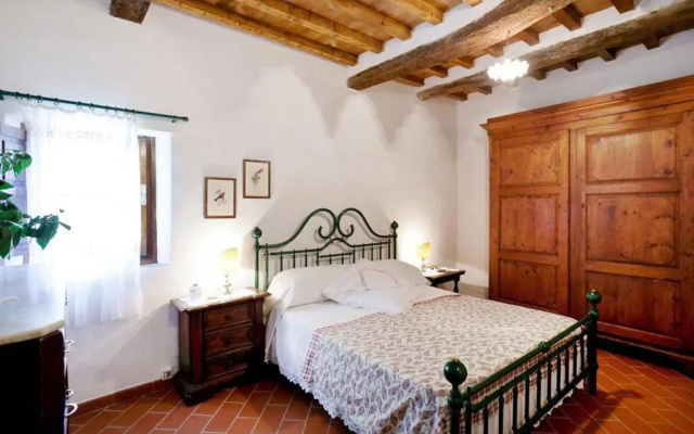 Huge Country House in San Gimignano