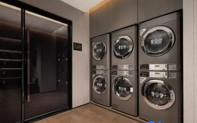 Wuhan Hankou Financial Centre Hong Kong Road ATOUR Hotel