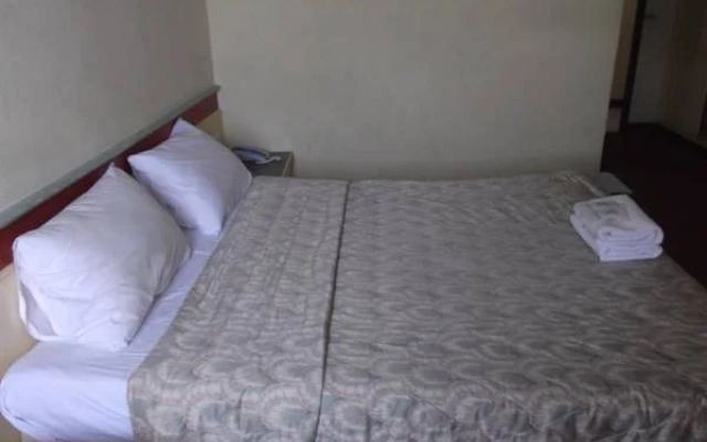 Chonlatarn Hotel