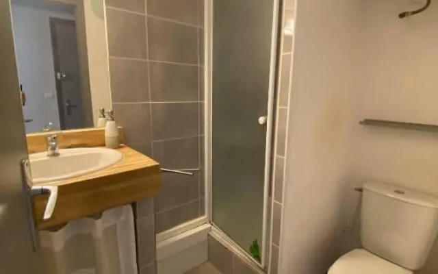 4VSE-VER4 - Très bel appartement idéalement situé avec parking privé