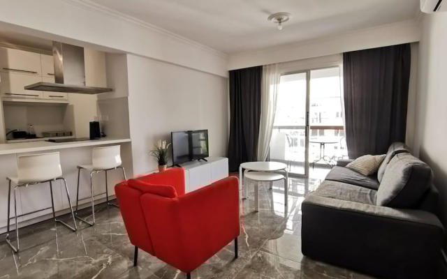Naxou Modern Residence Staycom