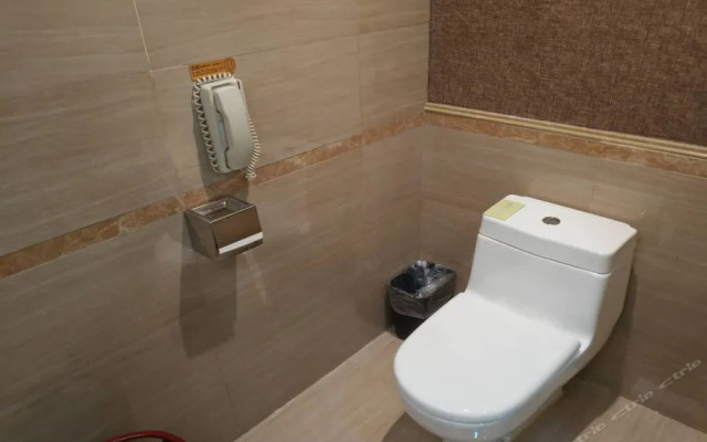 Arcadia Rong Yi Warmth Hotel
