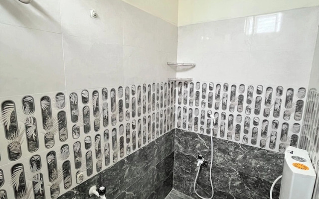 Raha Rooms