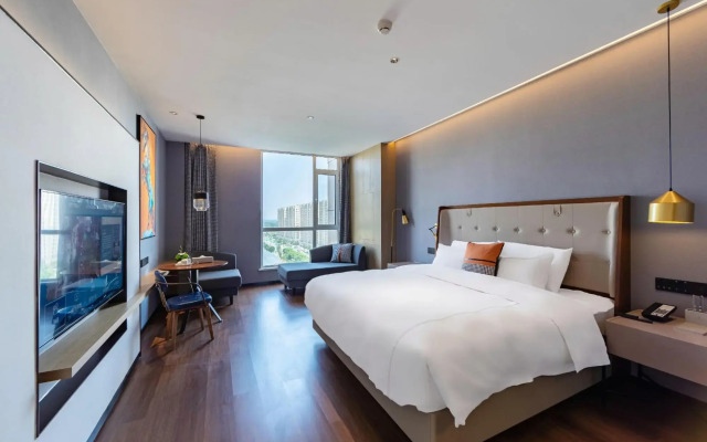 INZONE GARLAND SELECTION Hotel (Qihe County Wanda Plaza Quancheng Oulebao)