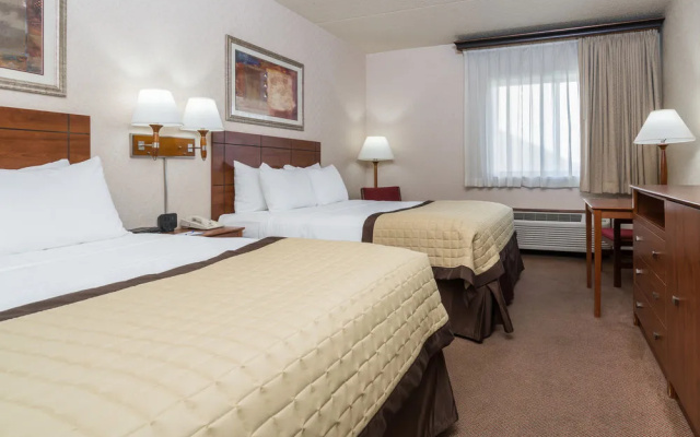 Baymont Inn & Suites Fargo