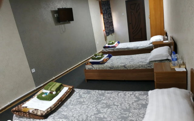 Green Hotel