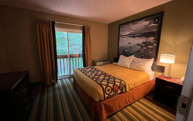 Jolly Roger Inn Resort
