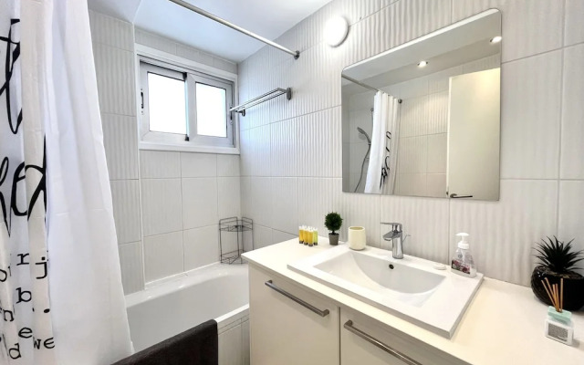 127 NIC - Stay Sun Line Apartment