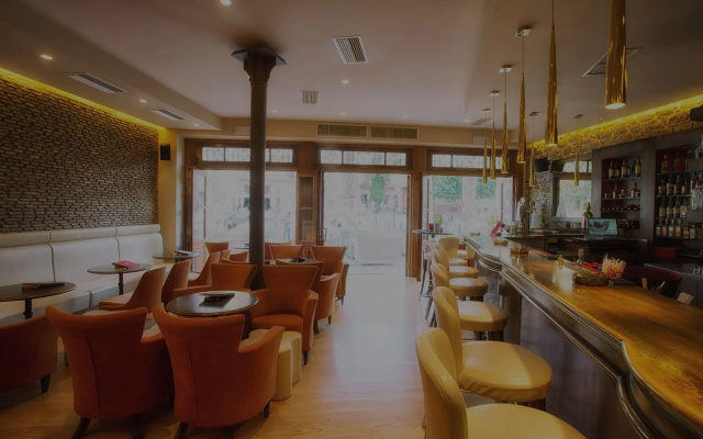 Xenon Inn