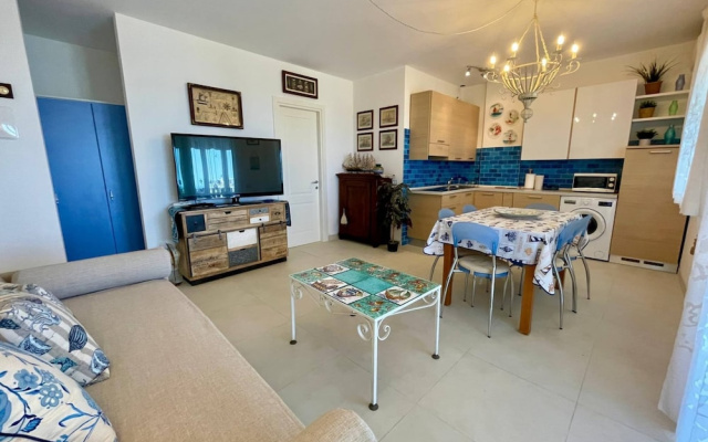Seaview Caorle Apartment With Pool