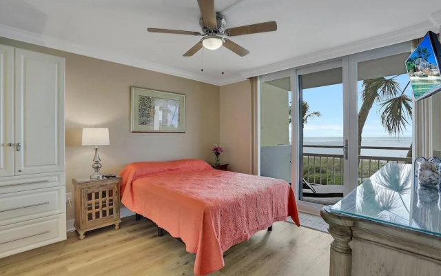 Tradewinds 205