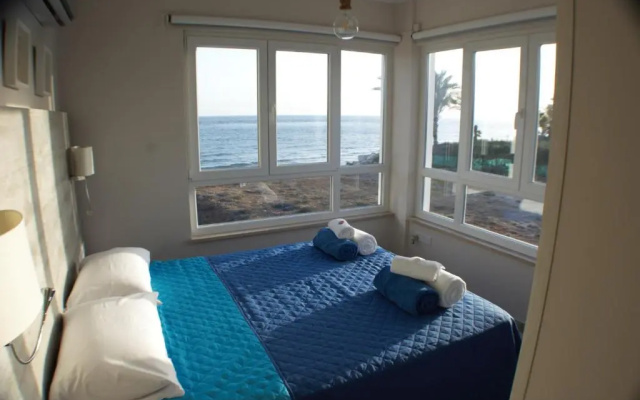 Periyiali Beach Sunset Suite A7
