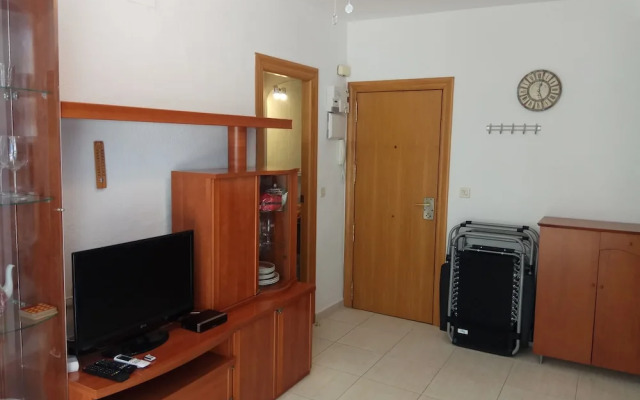 Apartment 1 bedroom 90m Levante Beach