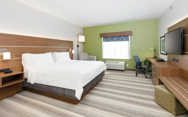 Holiday Inn Express & Suites Denton North by IHG