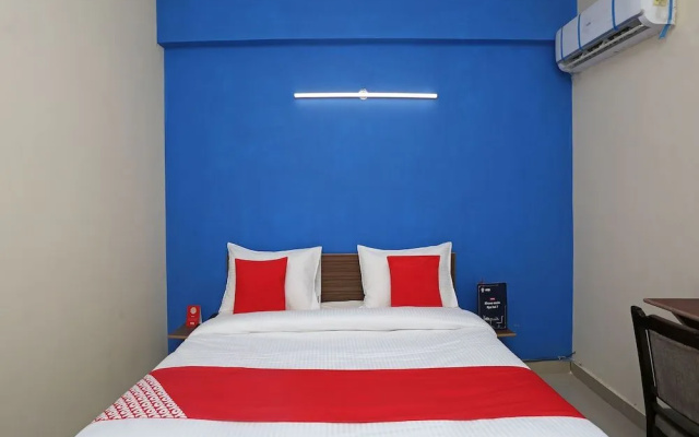 OYO 13278 Hotel Mohan Regency