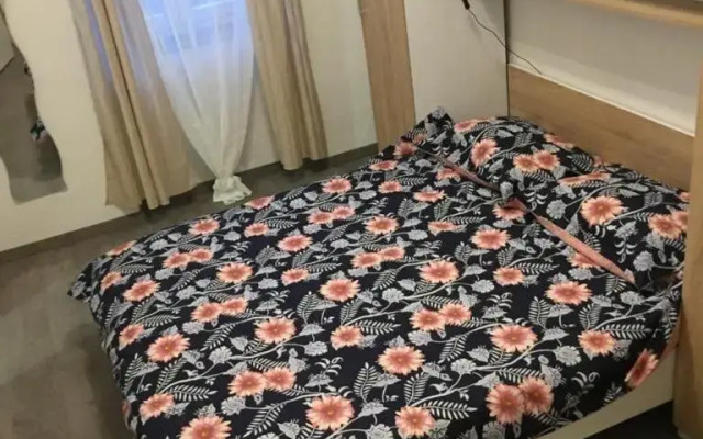 APARTMENT MAX 4 stars