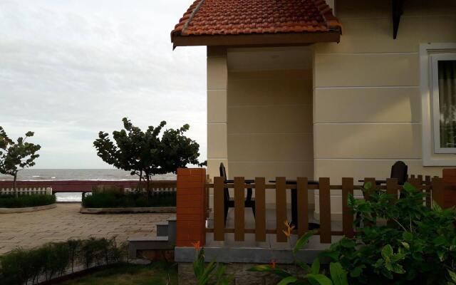 Отель HaiDuong Intourco Resort вид на фасад