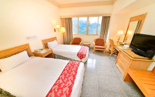 Dongpo Ti Lun Hotel